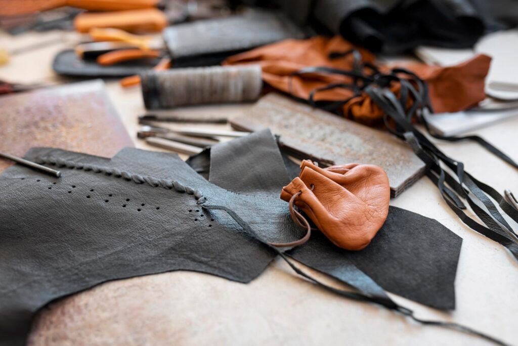 tailoring-workshop-arrangement-table